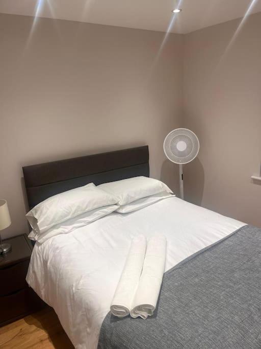 No 31 Floatheaven Apartment Thamesmead  ภายนอก รูปภาพ