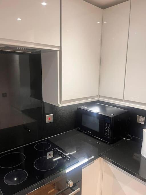 No 31 Floatheaven Apartment Thamesmead  ภายนอก รูปภาพ